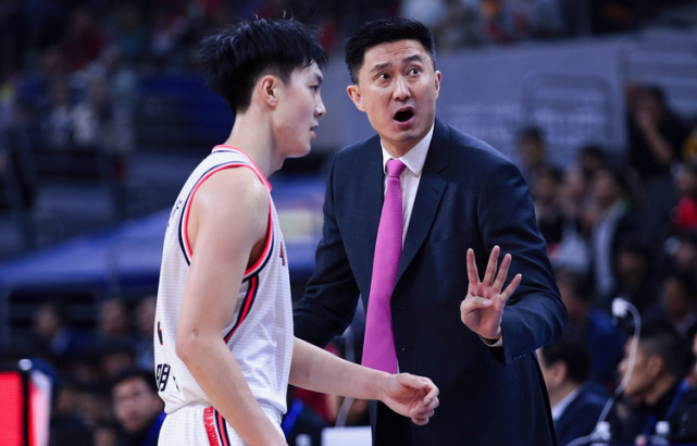  窗口期突围战来临，北京首钢围绕荷甲外线爆发，引发热议，赛季目标并未改变