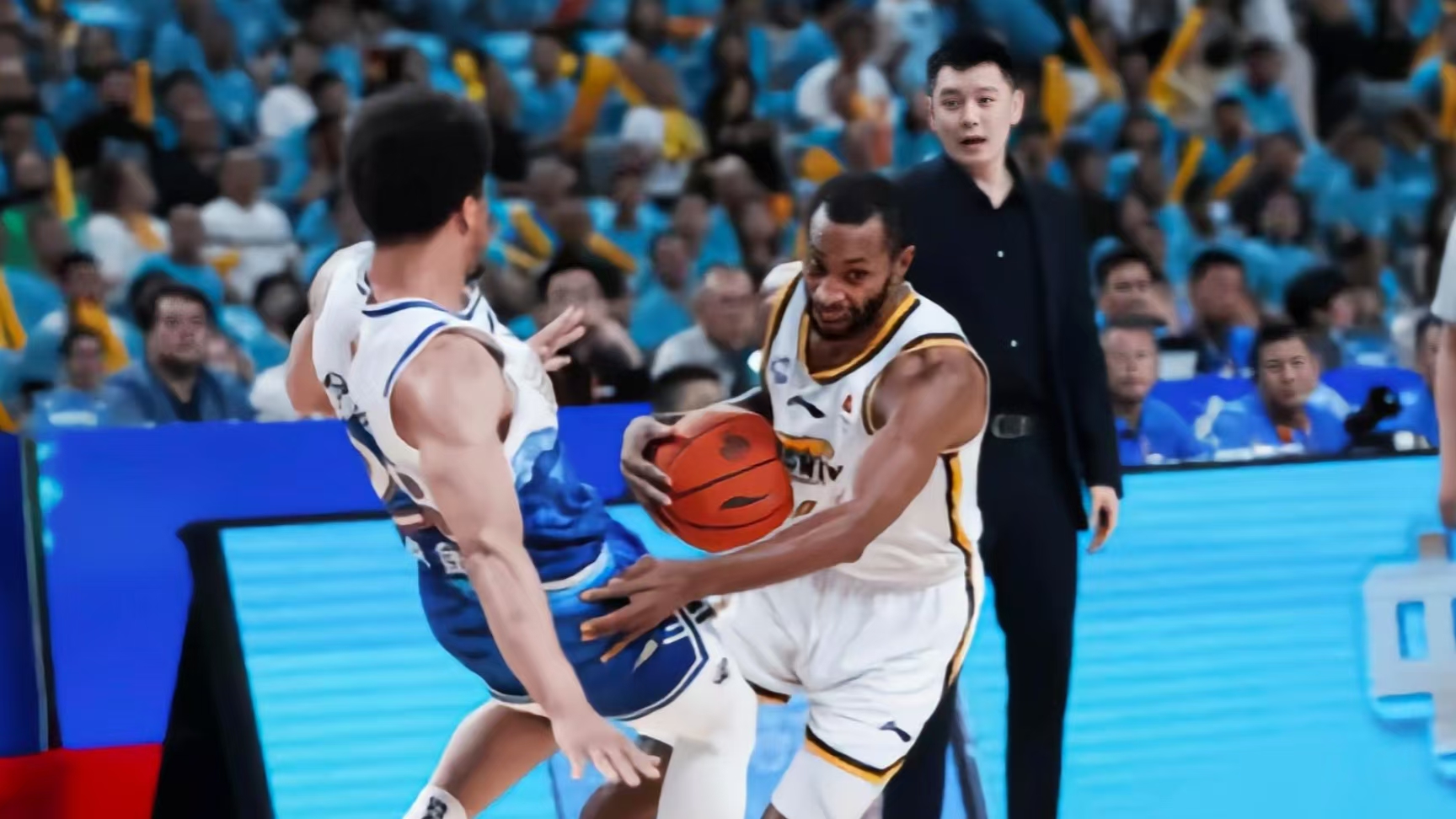 爱游戏娱乐 -冲刺阶段欧篮联焦点战，辽宁本钢状态回暖，底气十足，训练强度明显提升的简单介绍